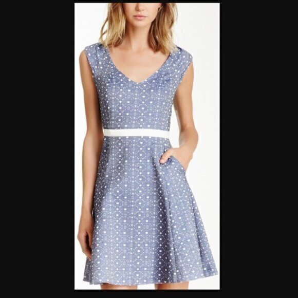 Julia Jordan Knit Jacquard Dress blue and white sleeveless womens size 4 - Picture 1 of 10
